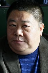 秦勉（刘金山饰演）
