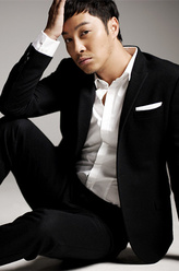 谭耀文（谭耀文饰演）