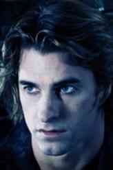 迈克尔·科文（斯科特·斯比德曼饰演）