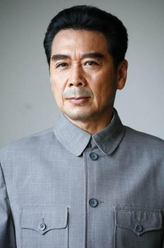周恩来（孙维民饰演）