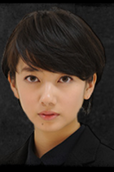 比嘉美佳（波瑠饰演）