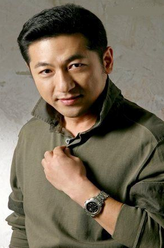 雷汉（郭铁城饰演）