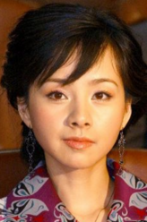 赵文（何琳饰演）