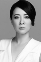 罗晓红（陈小艺饰演）