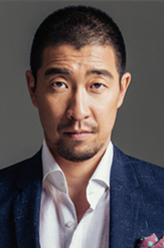 王建东（王千源饰演）