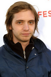 西摩·博科夫Seymour Birkhoff（艾伦・斯坦佛饰演）